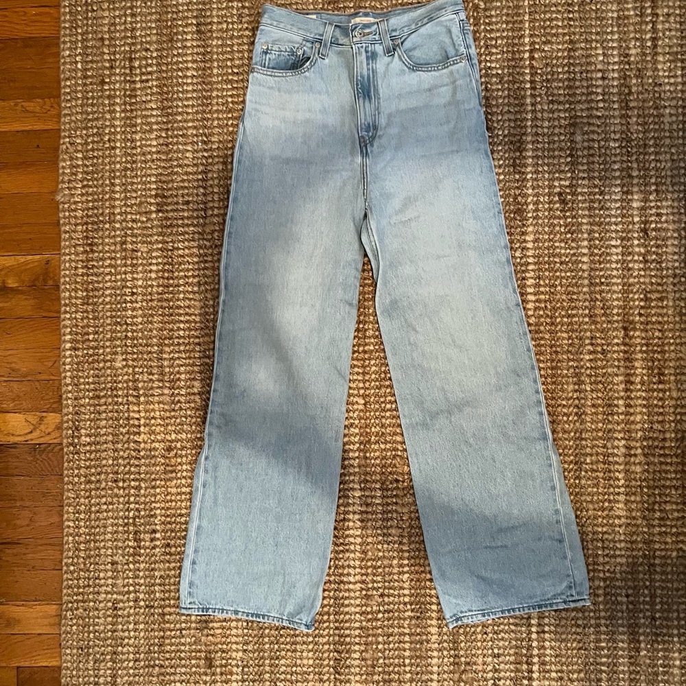 Levi’s High Loose Jeans! 🔥🔥🔥